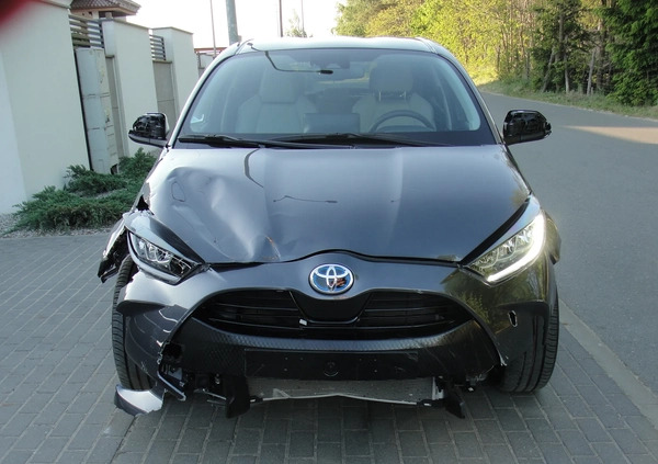Toyota Yaris cena 54800 przebieg: 8000, rok produkcji 2023 z Bierutów małe 277